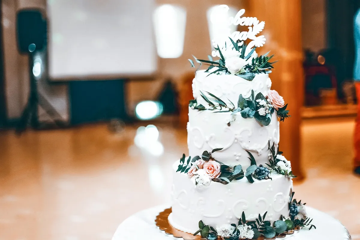 The Most Unique Wedding Cakes You've Never Seen Before 03