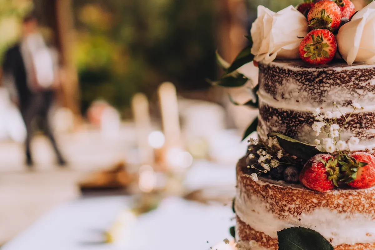 Wedding Cake Flavors to Satisfy Every Sweet Tooth 03